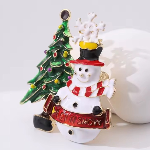 Festive Snowman and Christmas Tree Brooch - Picture 6 of 7